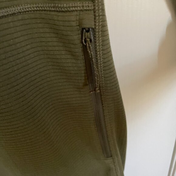 NEW Fjallraven Mens Abisko Lite Fleece Full Zip Jacket NWT L Green #86971 - Picture 7 of 15